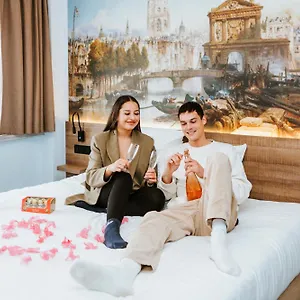 vizitați hotelul